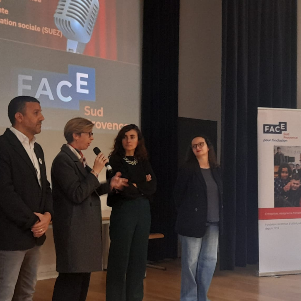 stand up metiers-education-orientation - FACE Sud Provence